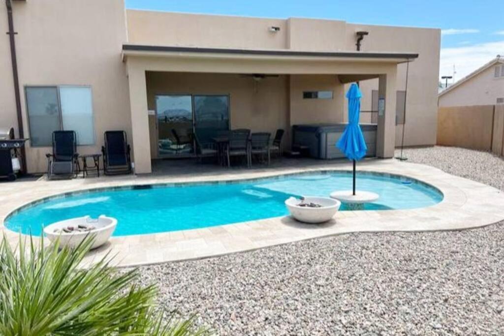 Havasu Retreat! Pool, Spa, Gym & View レイク・ハヴァス・シティ エクステリア 写真