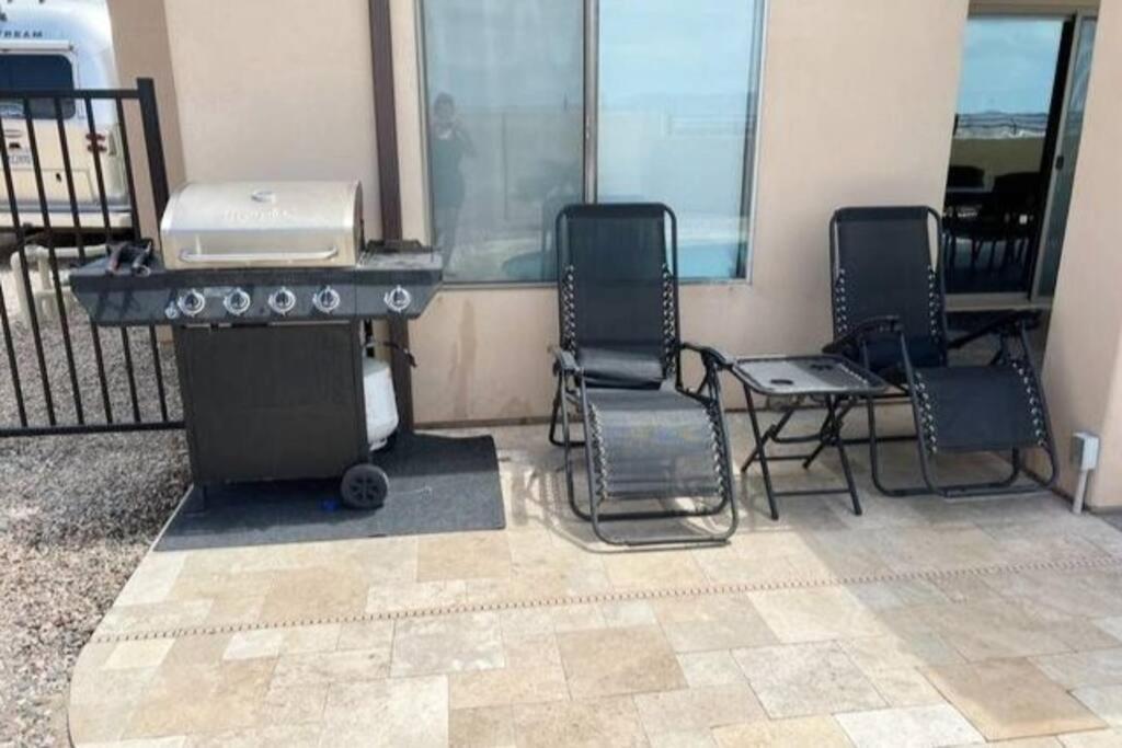 Havasu Retreat! Pool, Spa, Gym & View レイク・ハヴァス・シティ エクステリア 写真